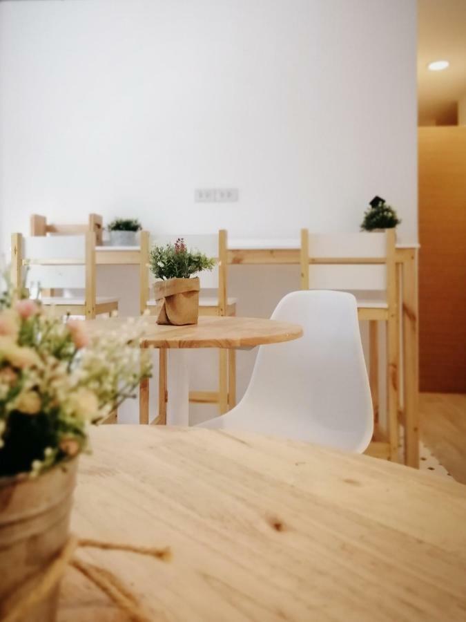 화이트 하우스 호스텔 방콕 외부 사진